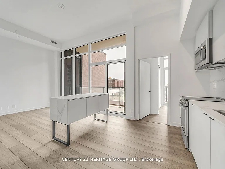 285 Dufferin St #422 — Photo 11
