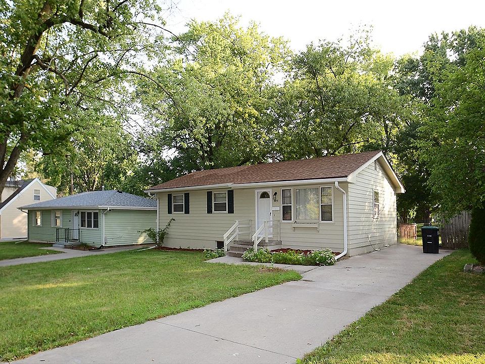1st image of 4915 N 64th St