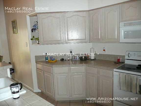 5th image of 1667 S Sycamore Pl