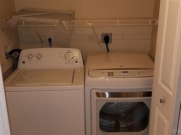 3rd image of 7620 Westwood Dr APT 215
