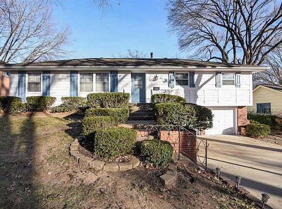 2nd image of 9716 W 93rd St