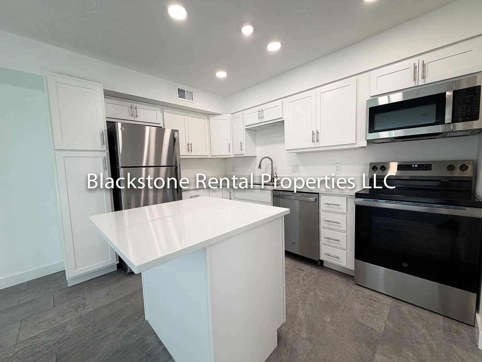 3 bed, 1620 sqft, $2,100 — Photo 3