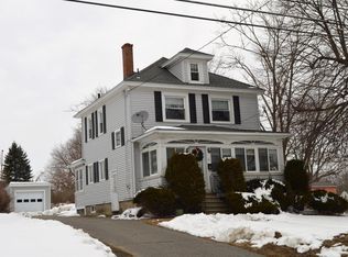 18 Lakeway Dr, Pittsfield, MA 01201