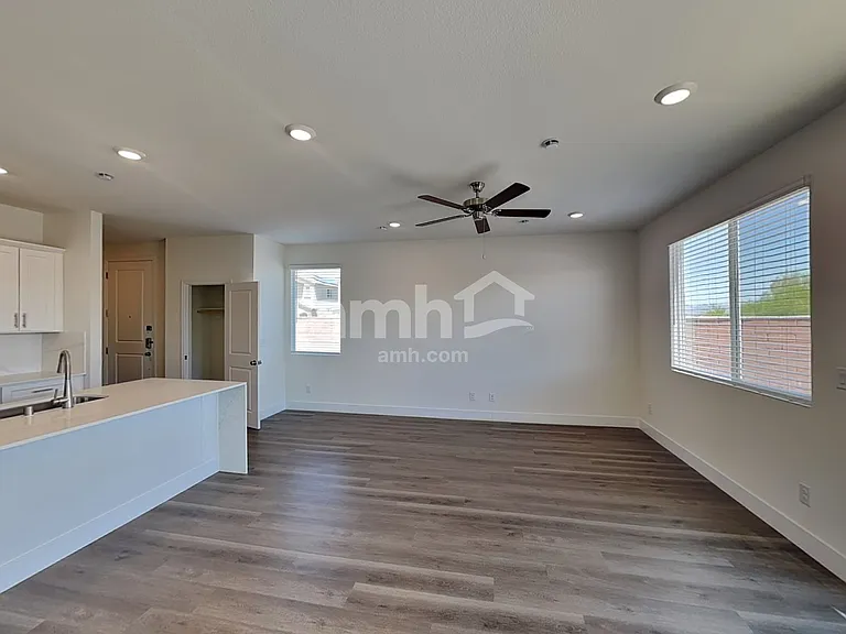 7781 Roaring Fork Ct — Photo 6