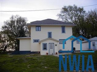4413 N Ave, Cherokee, IA 51012