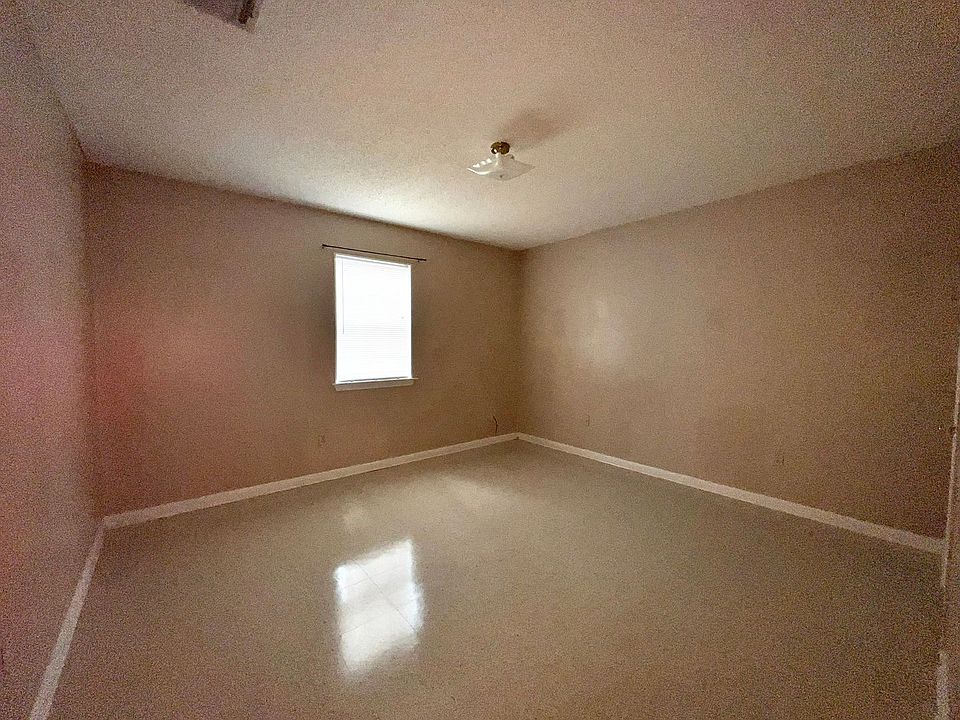 1st image of 101 Fairfax St APT B