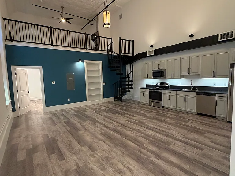 177 Chestnut St #5 — Photo 14