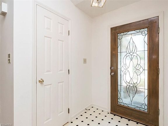 2nd image of 5500 Country Crossing Ct