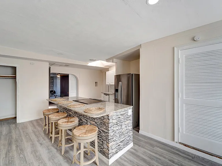 22001 Felton Ave #1 — Photo 3