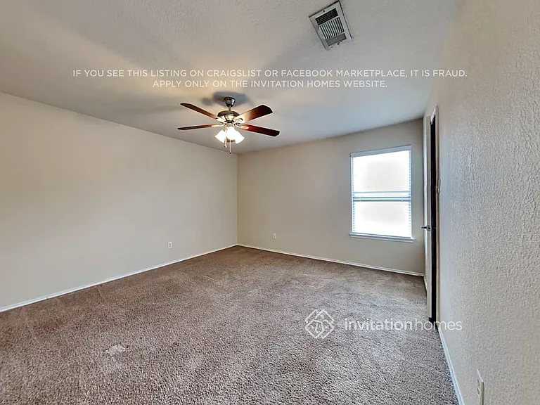 10404 Hideaway Trl — Photo 8