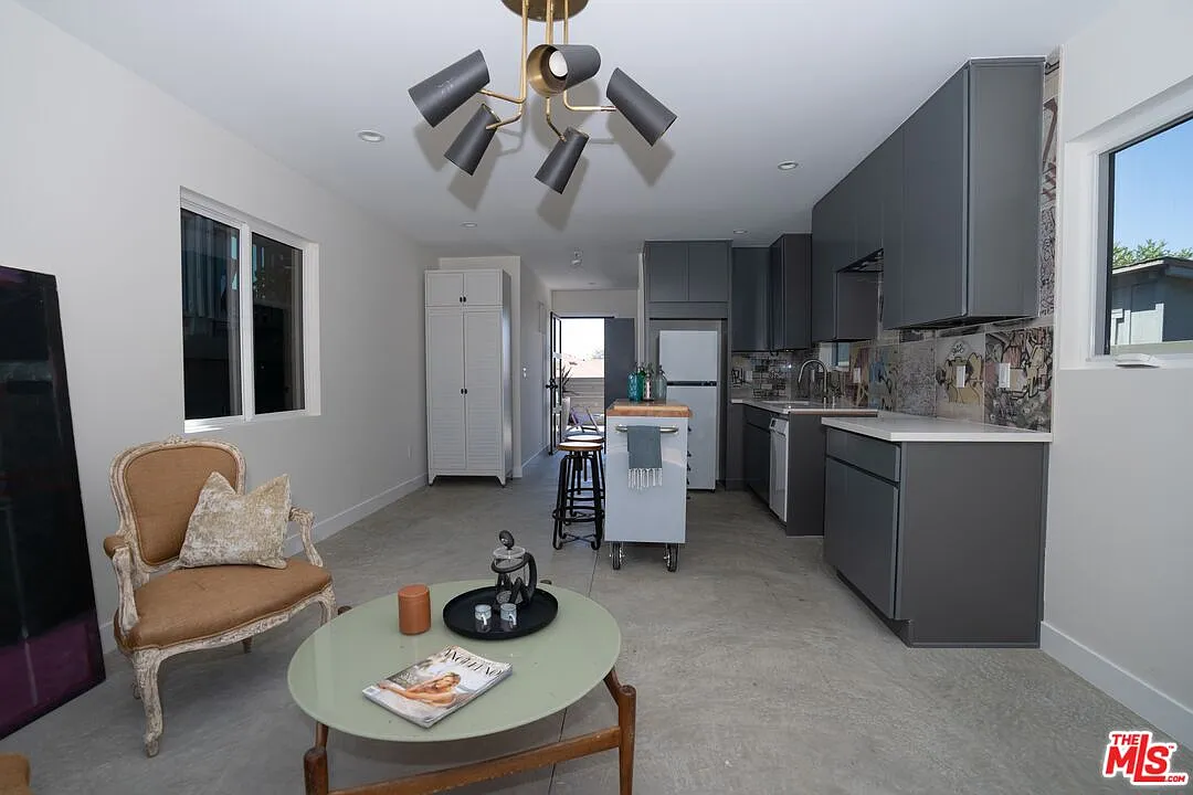Studio, 1.0 bath, 540 sqft, $3,200 — Photo 1