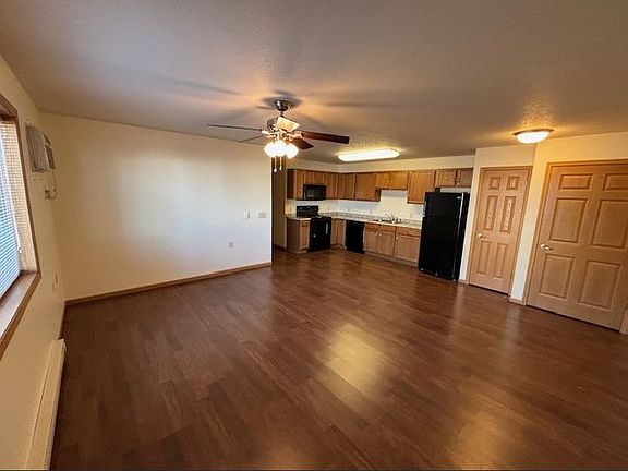 3rd image of 497 E South Ave #4