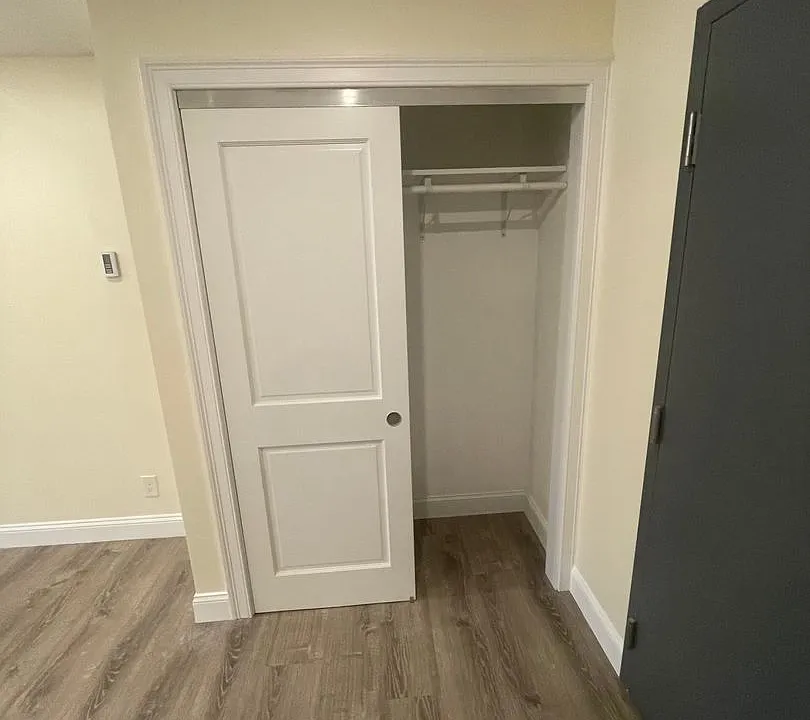 1046 Commonwealth Ave #8