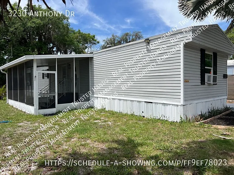 3230 Anthony Dr — Photo 25