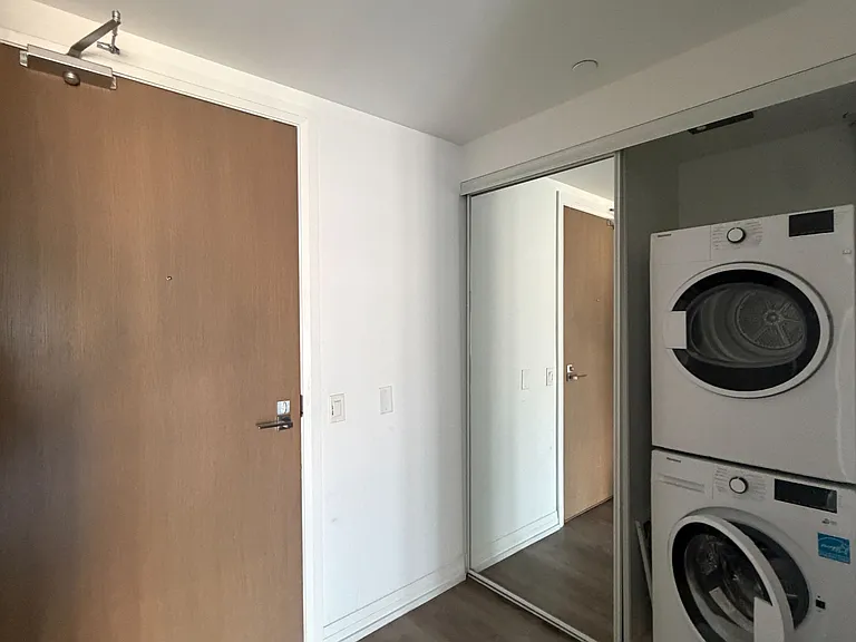 251 Jarvis St #2108 — Photo 4