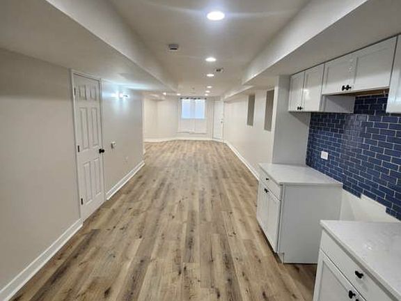 4th image of 1332 S Lawndale Ave #B