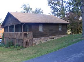 4th image of 5040 Lake Forest Dr