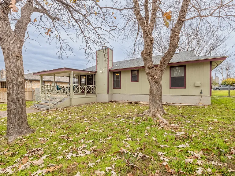 2202 Oxford Blvd — Photo 57