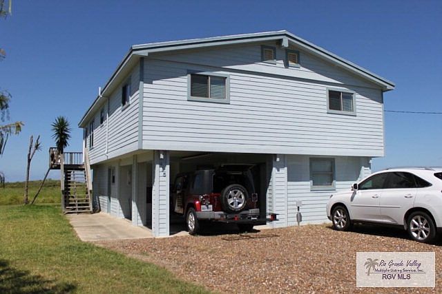 1st image of 215 Fox Dr