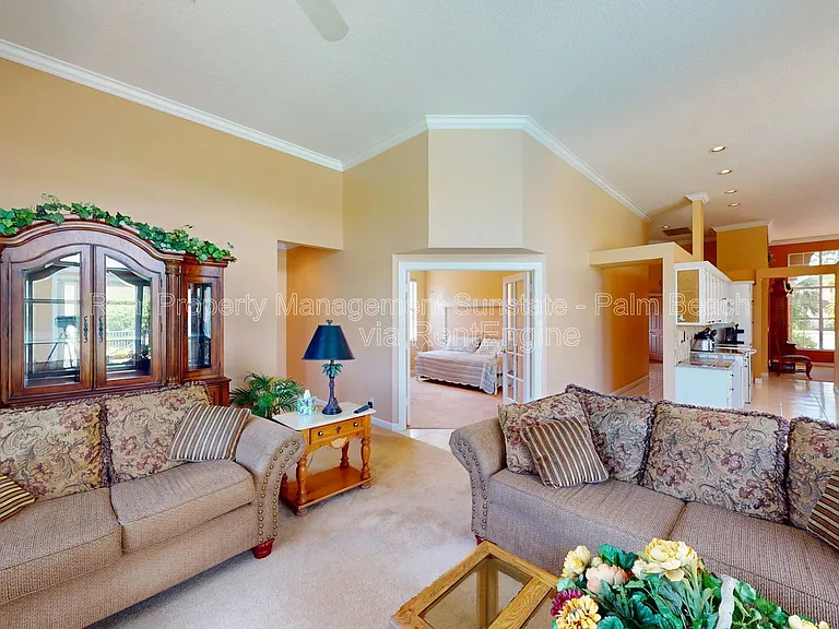 71 Cayman Pl — Photo 18