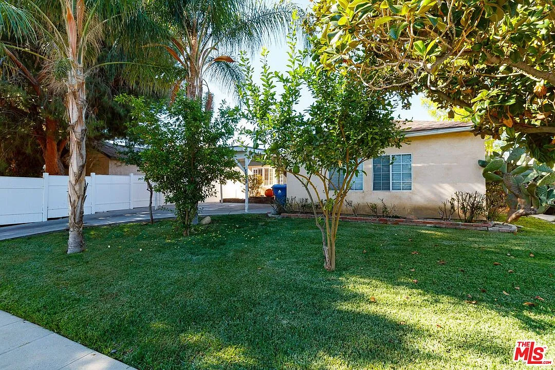 6 bed, 3.0 bath, 1562 sqft, $5,495 — Photo 3