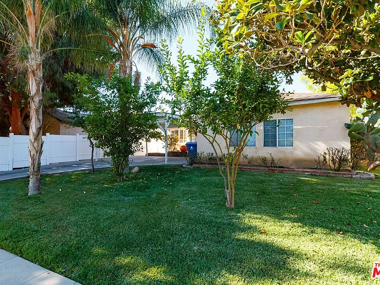 6659 Amigo Ave — Photo 3