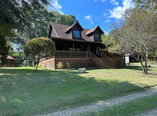 811 Bond Ave W, Wiggins, MS 39577