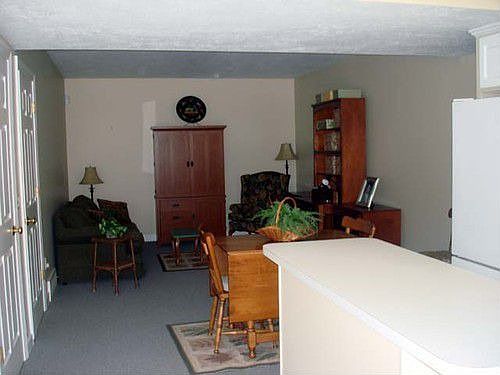 1st image of 3750 Woodside Dr