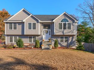 10 Tomahawk Dr, Billerica, MA 01821