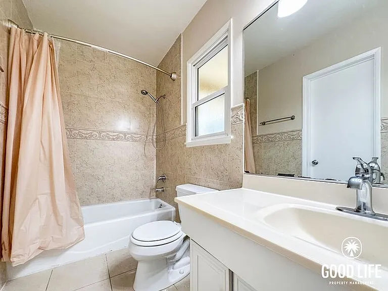 1770 W Chateau Ave — Photo 19