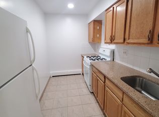 34-19 32nd St #1R, Astoria, NY 11106
