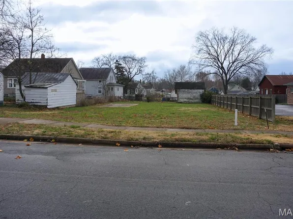 104 E 3rd St, Rolla, MO 65401