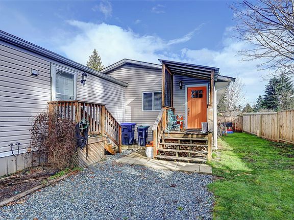 3rd image of 2339 Gould Rd E