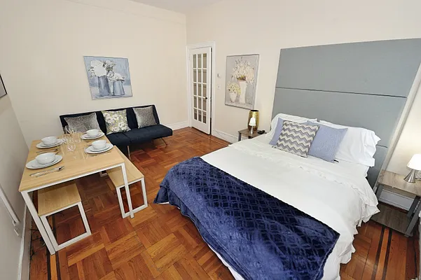 Rented by Corcoran | media 28