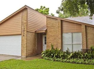 13506 Chimney Sweep Dr, Houston, TX 77041