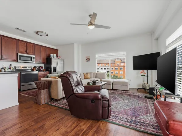 910 W 25th St APT 507, Austin, TX 78705