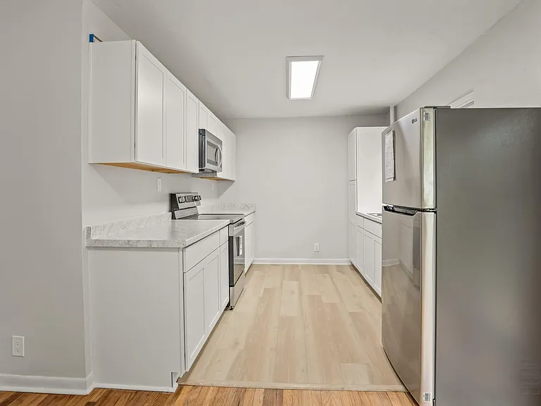 1325 Sharon Rd — Photo 7