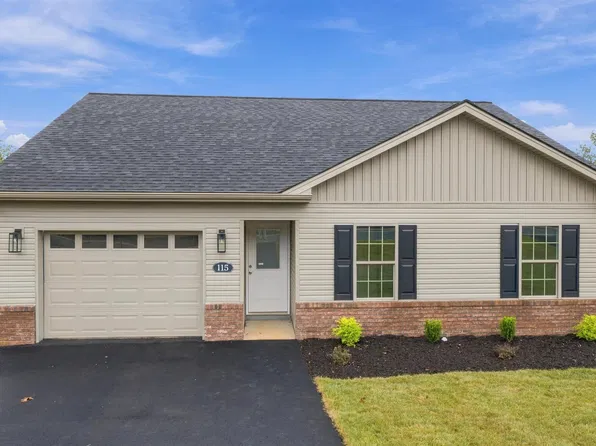 115 Naomi Ln, Radford, VA 24141