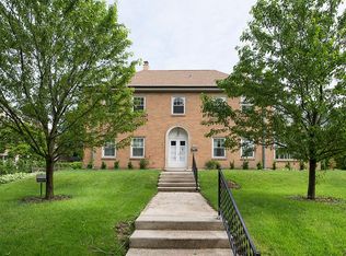2528 E Marion St, Shorewood, WI 53211