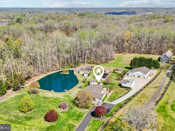 16970 Teagues Point Rd, Hughesville, MD 20637