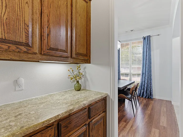 2437 Fawn Meadow Dr — Photo 13