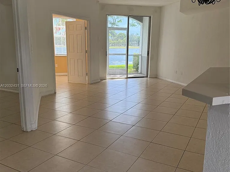 715 SW 148th Ave #611 — Photo 3