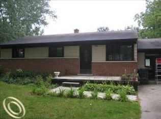 3450 Greenwood Dr, Rochester Hills, MI 48309