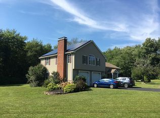 17 Moss Ln, Belchertown, MA 01007