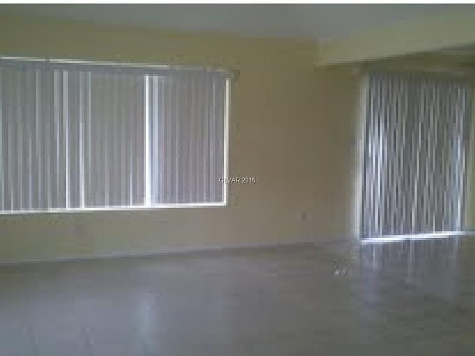2nd image of 1008 Willow Tree Dr Unit A