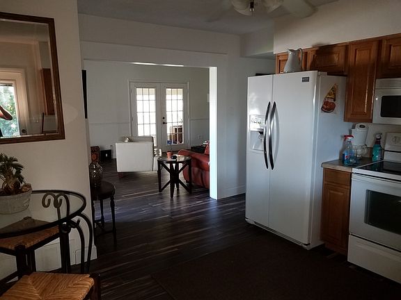 5th image of 4118 Dartmouth Ave N