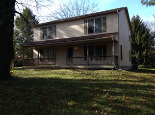 105 Treetop Ln, Wallingford, PA 19086