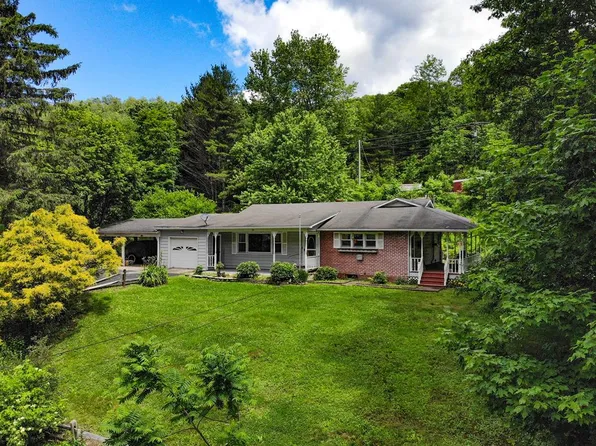 24 S McCoy Hollow Dr, Austin, PA 16720