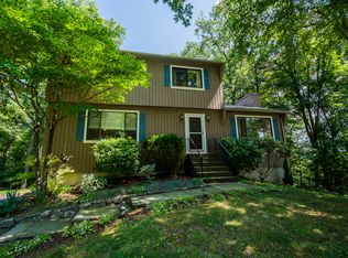 15 Raquel Dr, Danbury, CT 06811