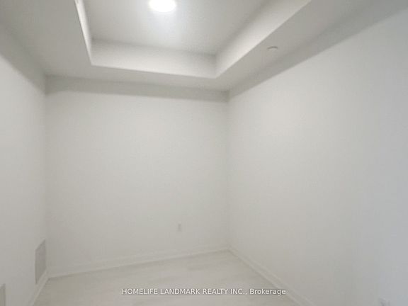 5th image of 415 Main St W #307